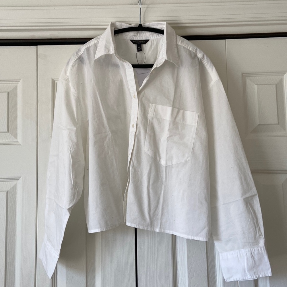 NWT Banana Republic Cropped Button Down Blouse